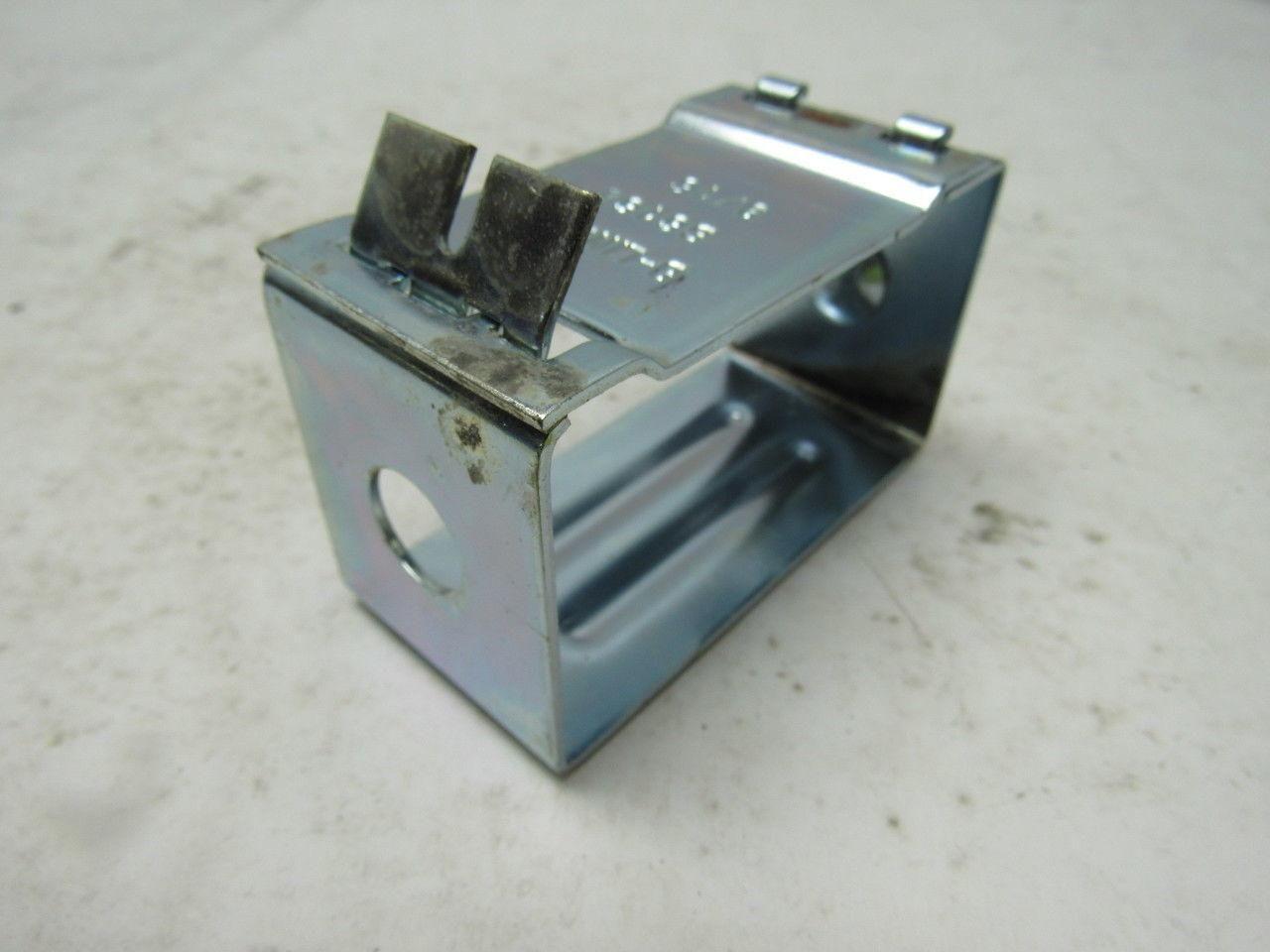 Cooper B-Line B616S-9 19ZN Zinc Plated Fixture Hanger Stud Mount Lot of 20