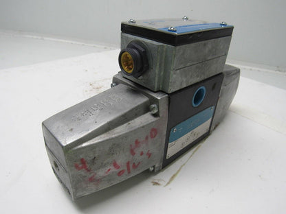 Eaton Vickers 435521 PA5DG4S4LW-012N-51 Hydraulic Solenoid Directional Valve