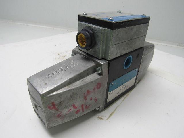 Eaton Vickers 435521 PA5DG4S4LW-012N-51 Hydraulic Solenoid Directional Valve