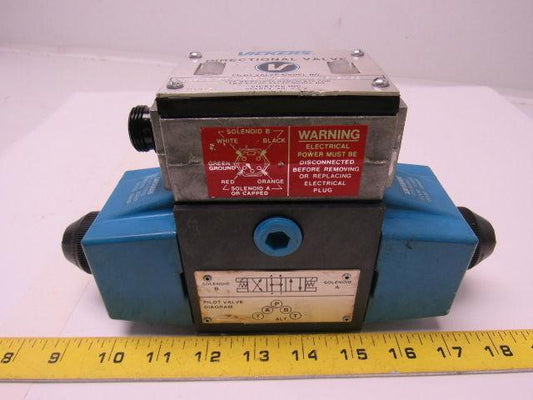 Vickers 02-127554  PA5DG4S4-LW-010C-B-60 Hydraulic Directional Control Valve