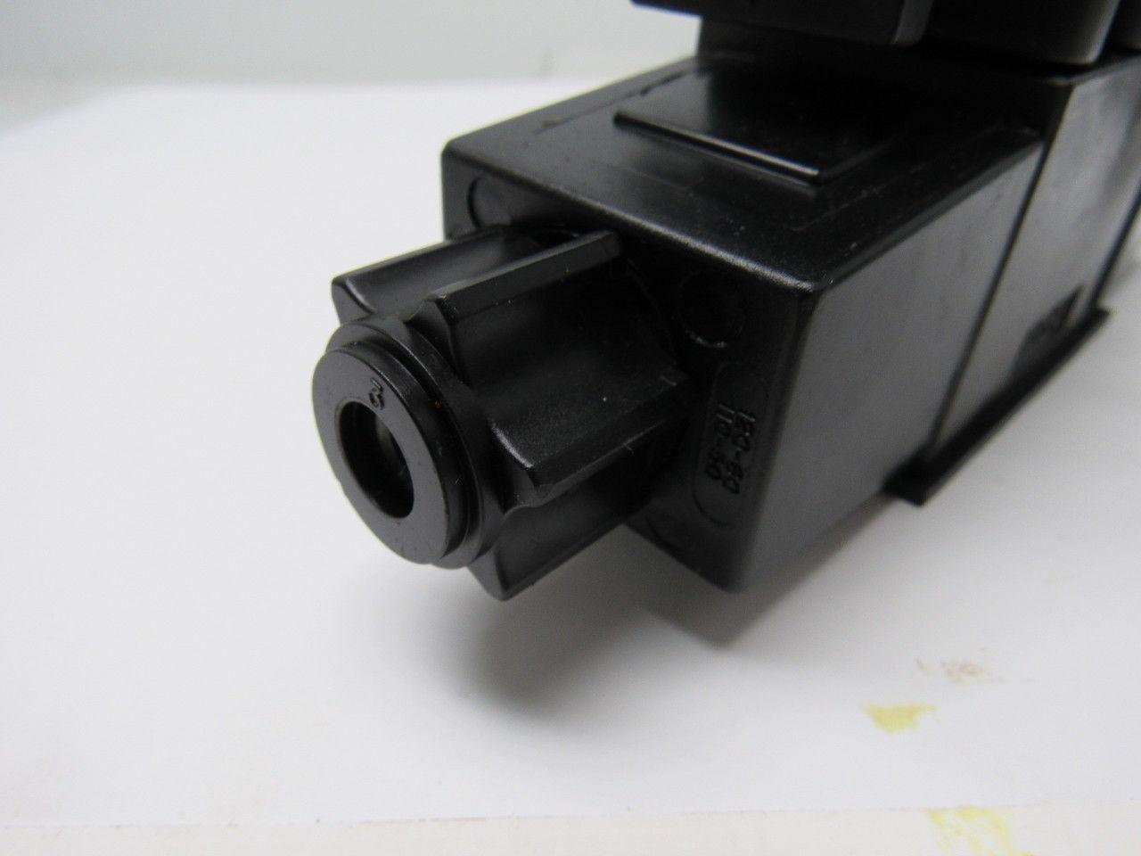 Parker D1VW4CVY 70 Hydraulic Directional Control Valve