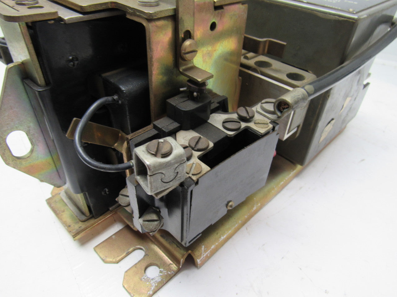 Federal Pacific Class 4204 Style BU33 Series B Size 3 Magnetic Starter600V 50 HP