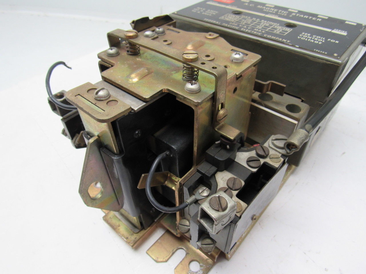 Federal Pacific Class 4204 Style BU33 Series B Size 3 Magnetic Starter600V 50 HP