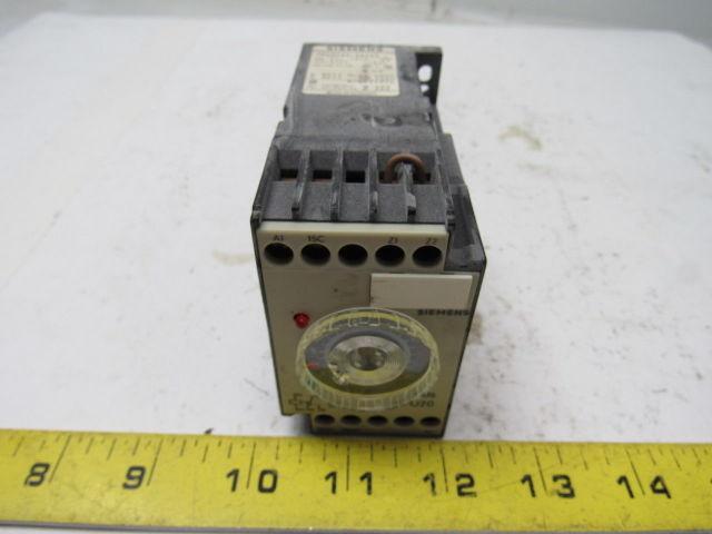 Siemens 7PU2040-7AJ33  Time Relay Surface Mount 1 Time Setting Range 2S TO 20S