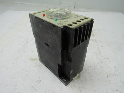 Siemens 7PU2040-7AJ33  Time Relay Surface Mount 1 Time Setting Range 2S TO 20S