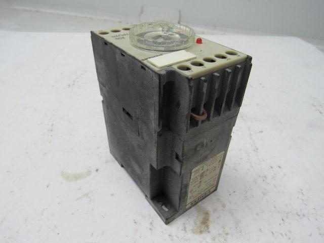 Siemens 7PU2040-7AJ33  Time Relay Surface Mount 1 Time Setting Range 2S TO 20S