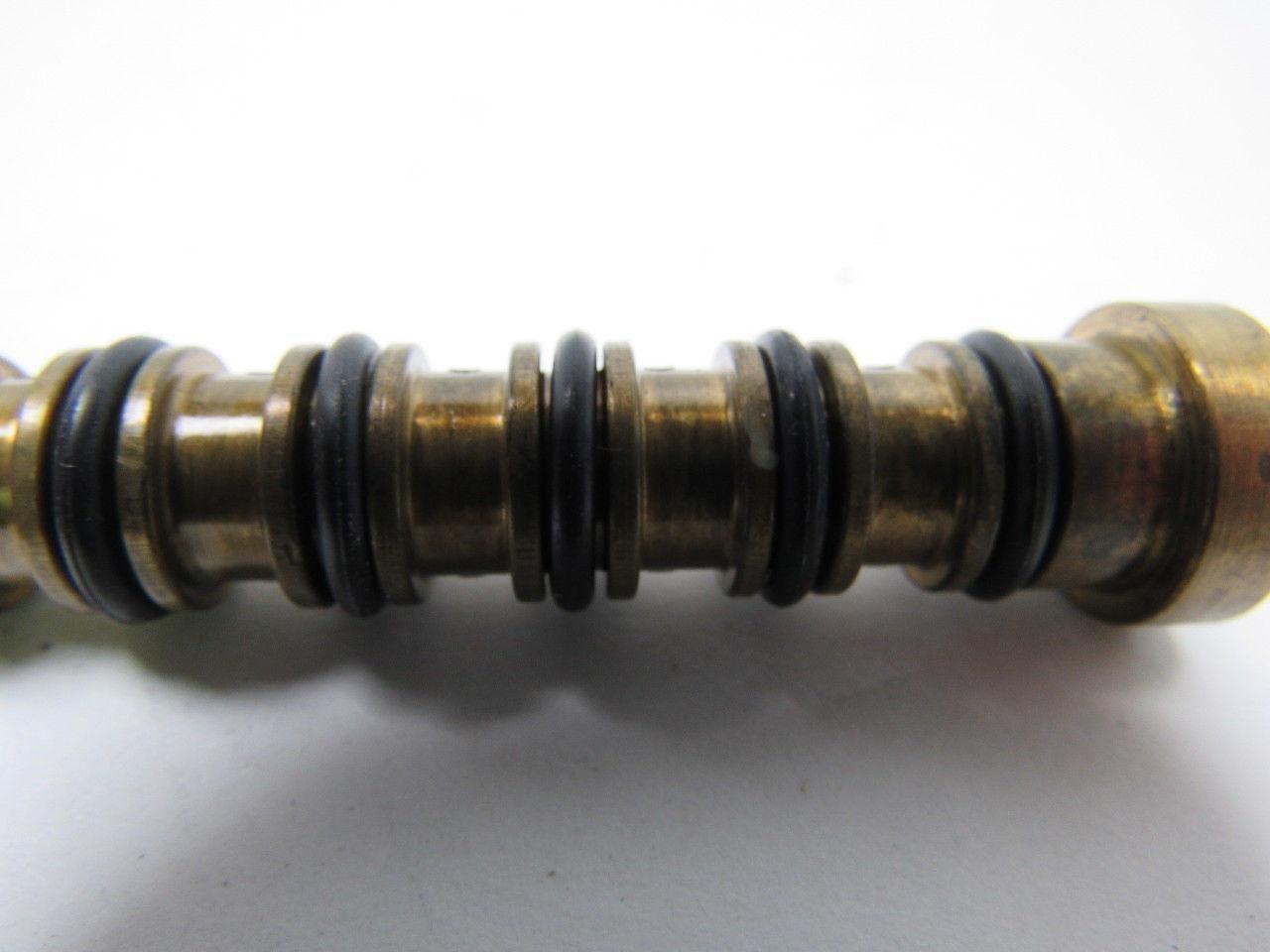 Warren Rupp Sandpiper 031-054-000 Pilot Valve W/ C- clip