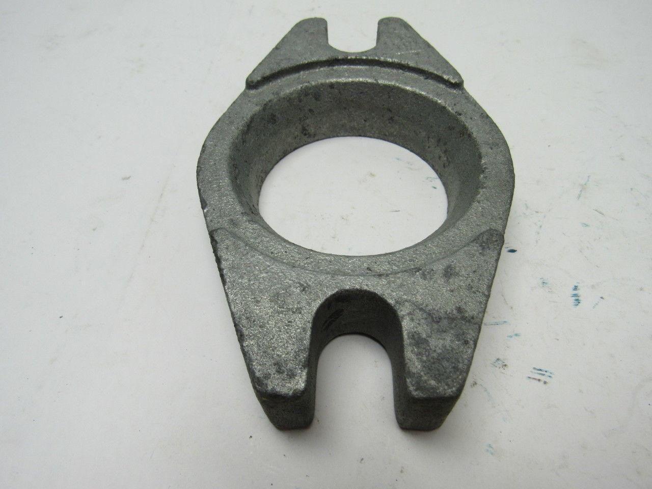 Heil 353.126.009 Cast Iron 2 Bolt 2-3/8" Pipe Flange W/Gasket Pump Part
