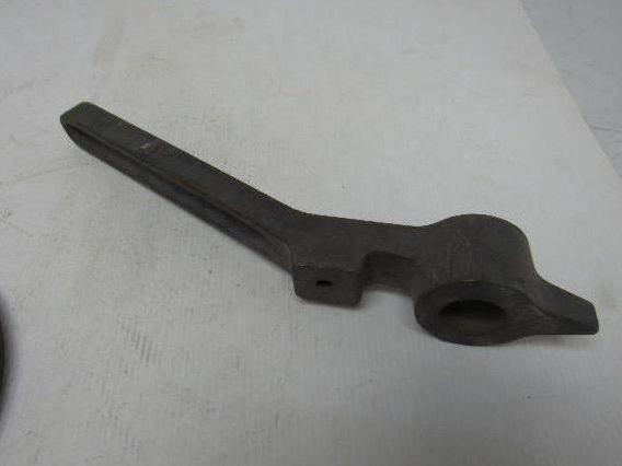 United Conveyor 19658 Gate Handle Assembly For 8" Rotary Disc W/Bolts