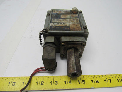 Square D 9012 GFW-31 G2P1 Series B Pressure Switch 20-880 PSI 1000 PSI Max