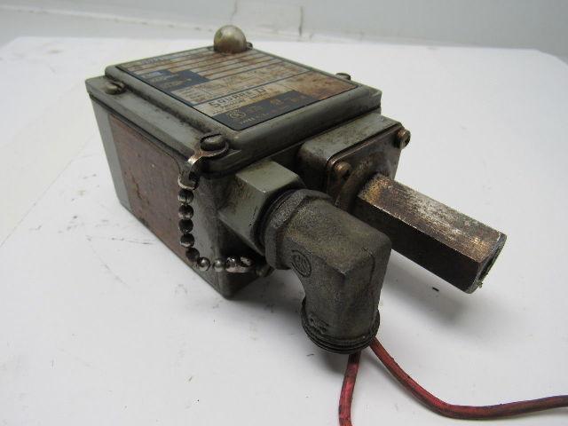 Square D 9012 GFW-31 G2P1 Series B Pressure Switch 20-880 PSI 1000 PSI Max