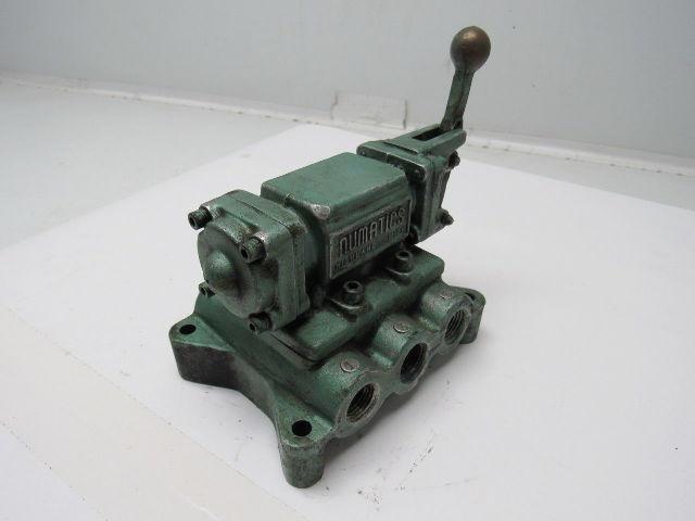 Numatics 4DPAL4SB Manual Hydraulic Valve 5-1/2" NPT Ports