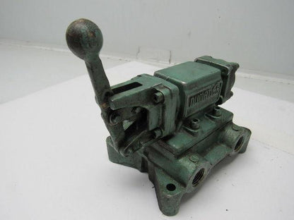 Numatics 4DPAL4SB Manual Hydraulic Valve 5-1/2" NPT Ports