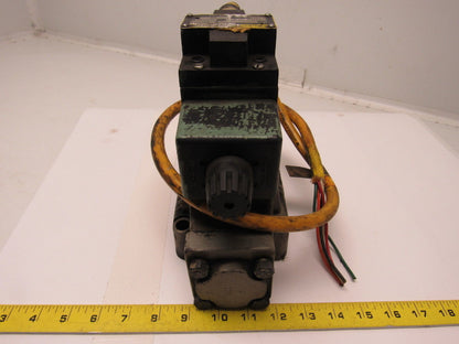 Parker D3W 3C56Y 14 Double Op Solenoid Directional Valve 3000 PSI Max 120V Coil