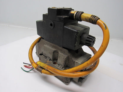 Parker D3W 3C56Y 14 Double Op Solenoid Directional Valve 3000 PSI Max 120V Coil