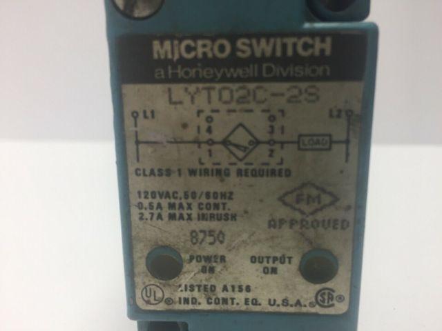 Honeywell Micro Switch Proximity Sensor Switch LYT02C-2S