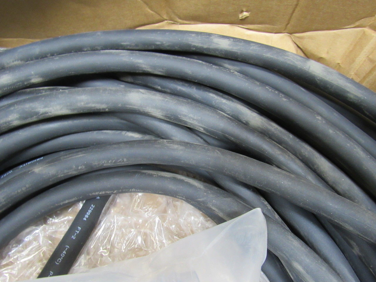 2000 Watt 120V Portable Drop Light 54000 Lumens W/90Ft Power Cable - 90°C 600V