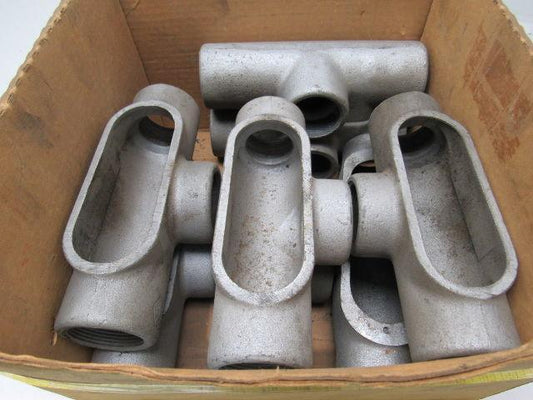 Crouse-Hinds T57 1-1/2" Conduit Outlet Body Lot of 8