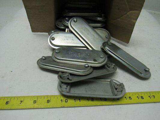 Crouse-Hinds 470 1-1/4" Conduit Outlet Body Cover Lot of 24