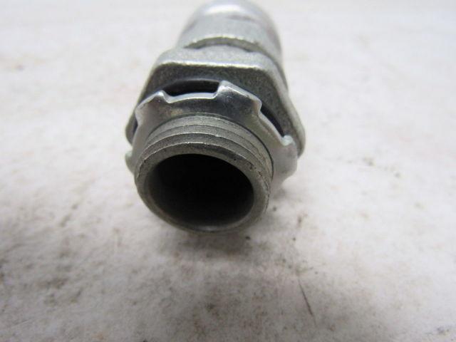 Bryant FC38 Cable Strain Relief 1/2" Straight Male Connector Lot of 4