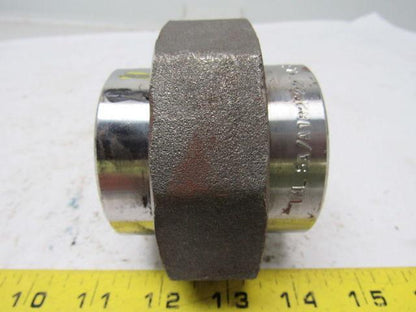 CL3-09720 1-1/2" class 3000 forged steel socket weld pipe union