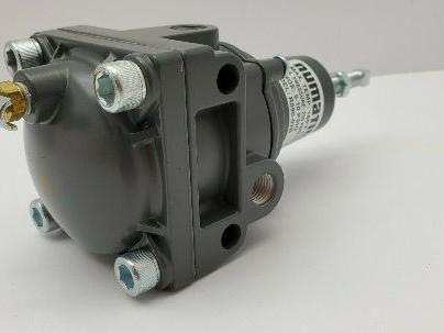Asco Numatics R890-02B Air Pneumatic Precision Regulator 0-10 PSIG 1/4" NPT New