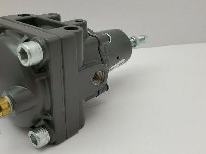 Asco Numatics R890-02B Air Pneumatic Precision Regulator 0-10 PSIG 1/4" NPT New