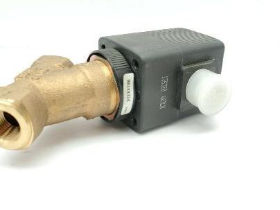 Burkert 00459059 6038 A 7/16 EF 3/8" 24V Solenoid Valve 145 PSI New