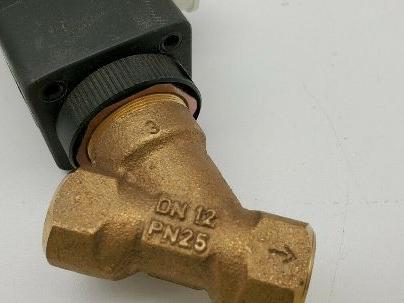 Burkert 00459059 6038 A 7/16 EF 3/8" 24V Solenoid Valve 145 PSI New