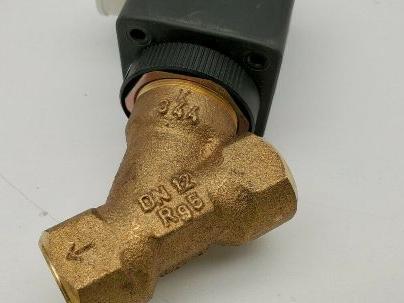 Burkert 00459059 6038 A 7/16 EF 3/8" 24V Solenoid Valve 145 PSI New