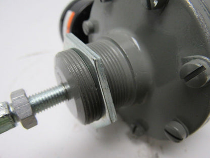 ITT Conoflow GFH60XTKEX3G Pneumatic Regulator 0-125PSI W/USG 160PSI Gauge