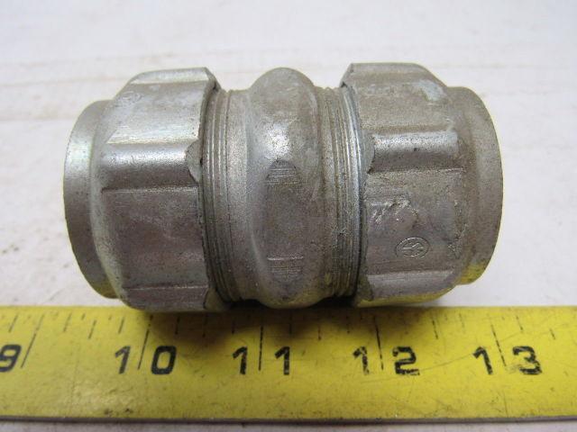 1-1/4 steel compression EMT coupling union