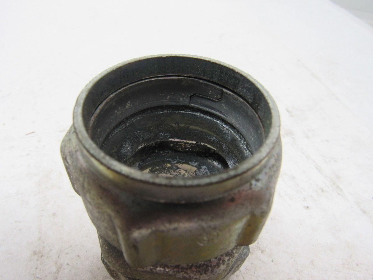 Thomas & Betts 5420 1 1/4 EMP coupling lot of 11
