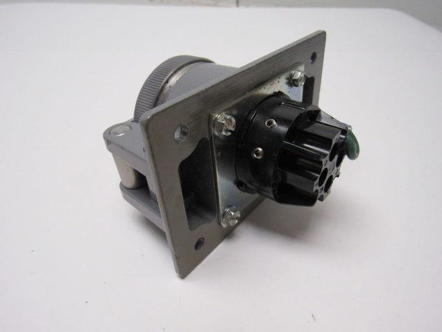 SKWR4G Russellstoll 20 Amp 600V  Female Electric Receptacle 4 Wire 3 Pole