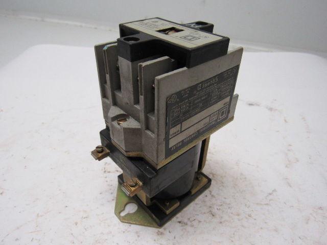 Square D XD0-20 Control Relay Series A Type XD  Lot of 2