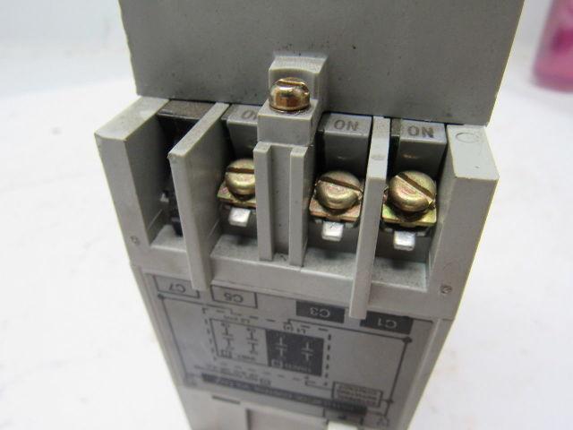 Allen-Bradley 700-RTC10200U1 Solid State Timing Relay Ser. A