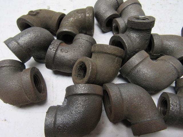 3/8"-1/4" Reducing Elbow 90° Lot Of 21