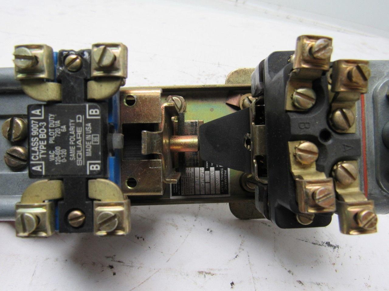Square D Pneumatic Timing Relay Class 9050