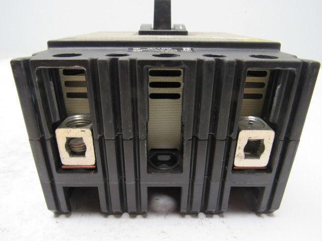 Square D FCL240158002 15 AMP Thermal Magnetic Circuit Breaker