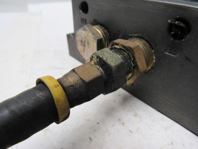 Numatics 124BA43BMP56Y61 2 Position 4 Way Single Solenoid Spring Return Valve