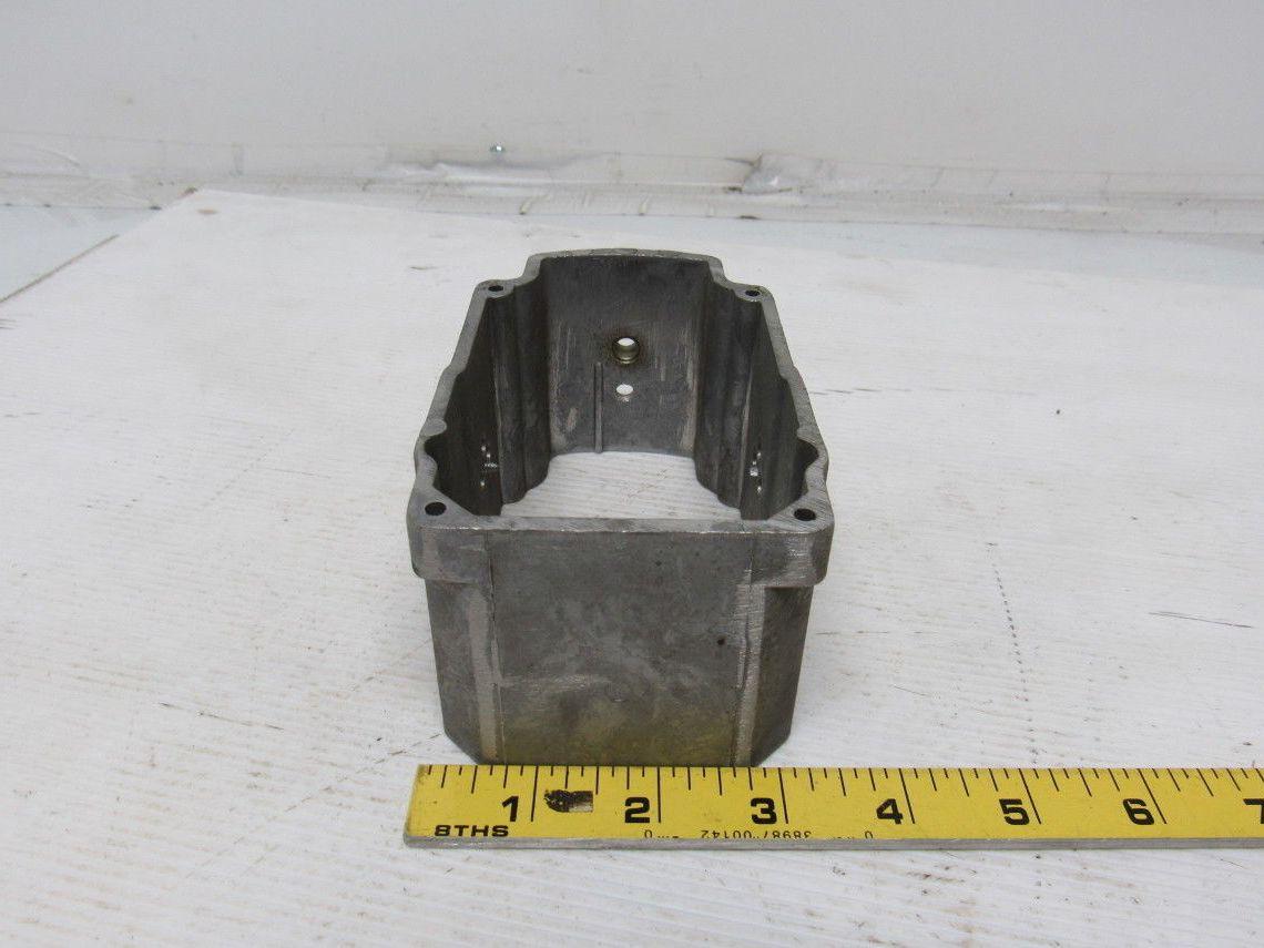 Fairbanks Morse LX2430A Magneto Cover Replacement