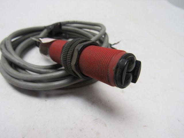 Eaton Cutler Hammer E58CAL18T110R2 Photoelectric Sensor 18 Mm Full Tubular