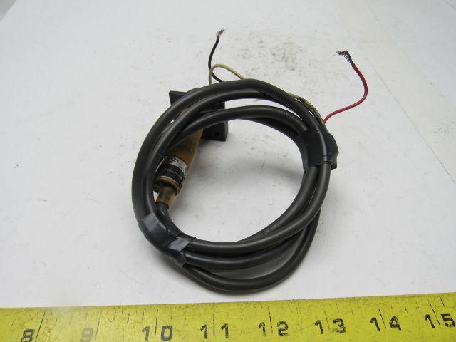 Omron E3F-DS10Z1 Photoelectric Proximity Sensor 24-240VAC 18mm
