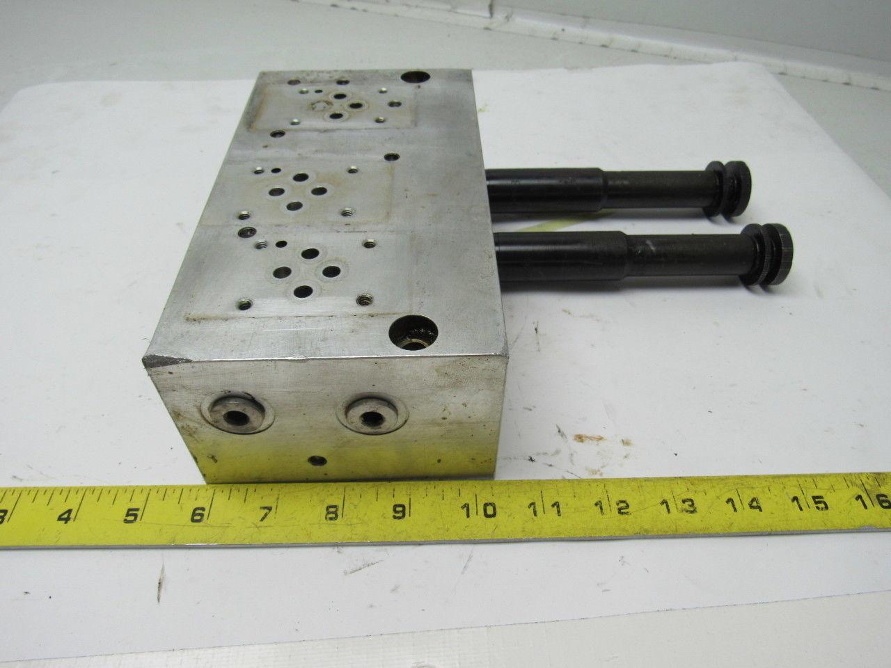 PARKER HYDRAULIC HFC32 387 LA Valve Manifold Body Takeoff Seiki HT20S 2