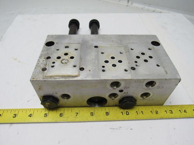PARKER HYDRAULIC HFC32 387 LA Valve Manifold Body Takeoff Seiki HT20S 2