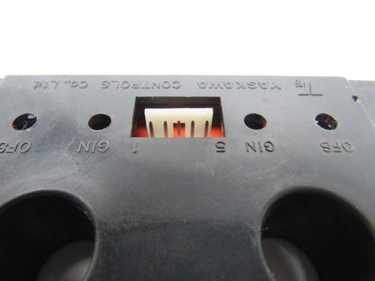 YASKAWA HITACHI UND-300W/200/5 Current Transformer From Seiki HT20SII