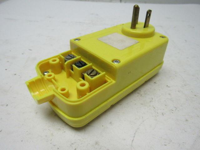 Leviton 6594 GFCI Right Angle Plug Manual Reset