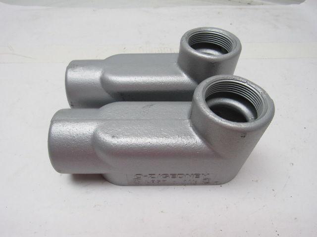OZ GEDNEY LB 57 CONDUIT BODY 1-1/2" OZGLB57 LOT OF 2