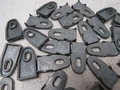 Steel City CB-201 Steel City 1/2" Conduit Pipe Spacer Lot of 42