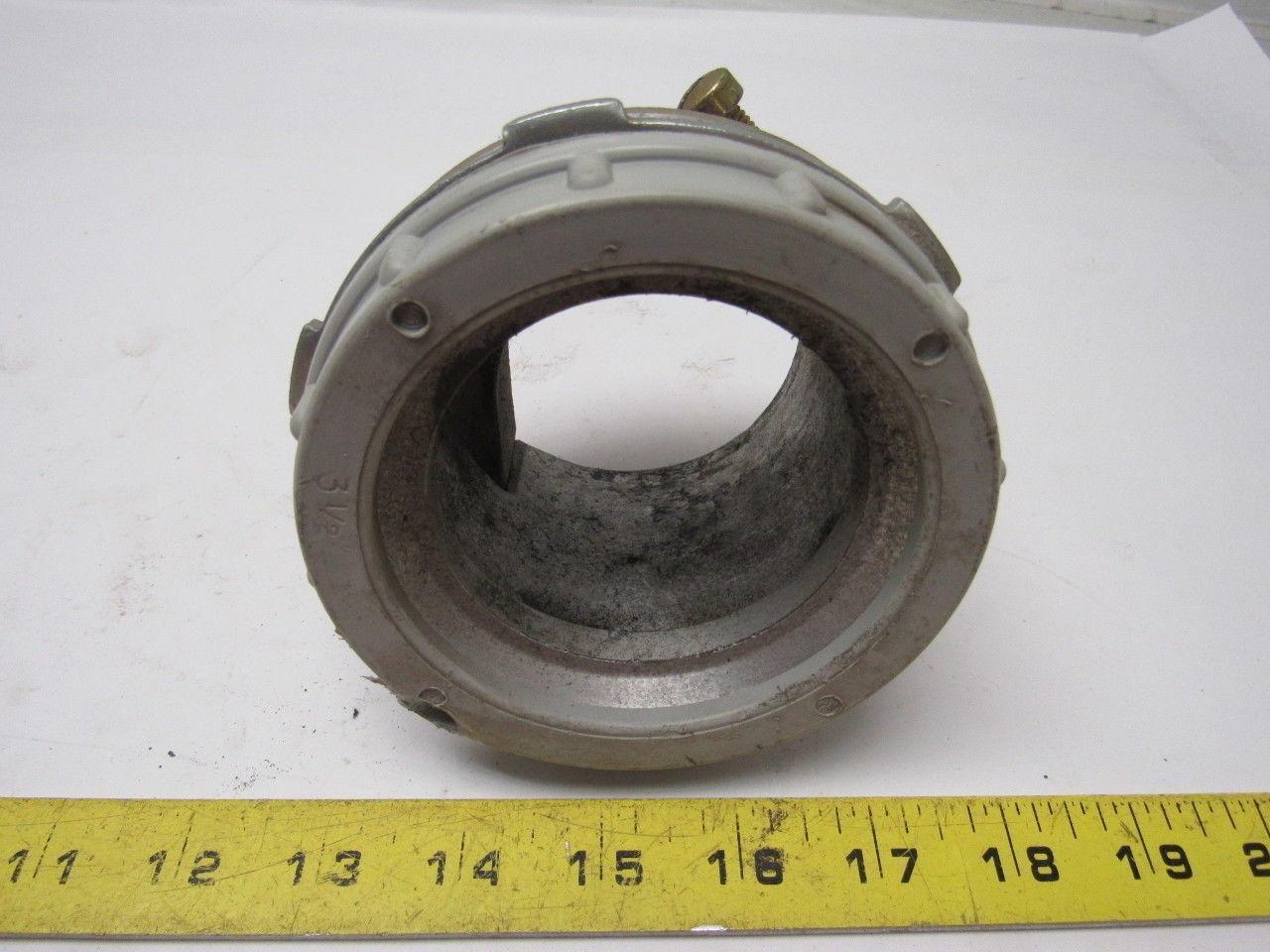 T&B Thomas & Betts AC30 PLM  3-1/2" Conduit Clamp Box Connection